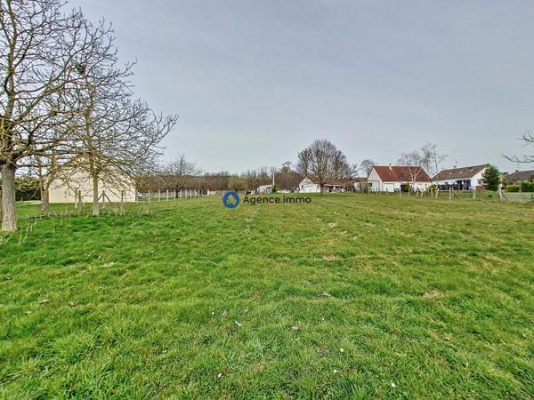 À vendre - Terrain projet construction 2021 m² situé à Aubigné-Racan (72800)