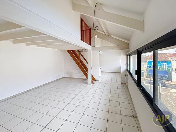 Appartement à vendre Lesparre Medoc - 3 pièces, 55m² avec 2 chambre(s) à 66 000€ - AJP Lesparre Immobilier