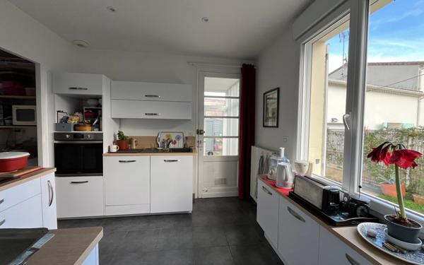 Maison à vendre    3 pièces •  Royan