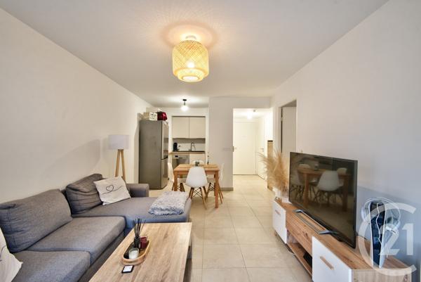 Appartement F2 à vendre  2 pièces - 43,01 m2 ST LAURENT DU VAR - 06