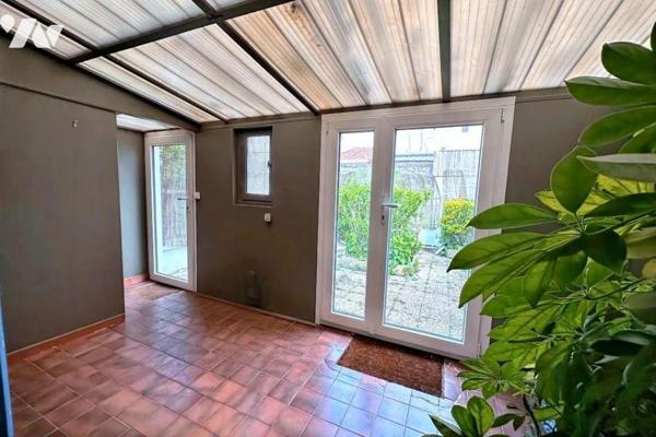 A VENDRE Maison de ville jumelée, à LE PETIT-QUEVILLY (76140), proche des commerces et transpor...