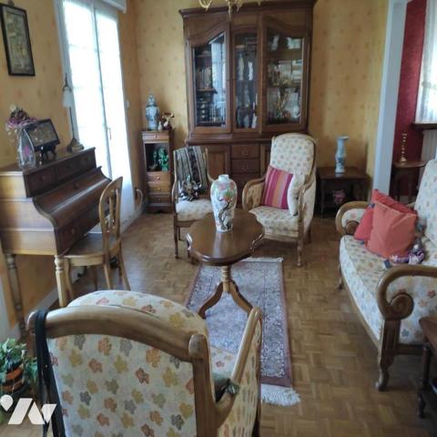 Maison d'habitation à vendre dans le centre de Châteauneuf du Faou, Finistère 29