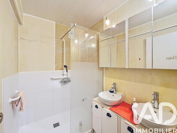 Appartement à vendre 5 pièces 84 m² Meudon-la-Forêt