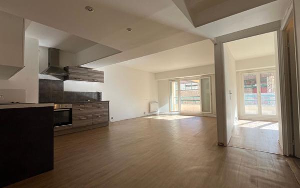 Appartement à vendre    3 pièces •  Le Plessis-Trévise