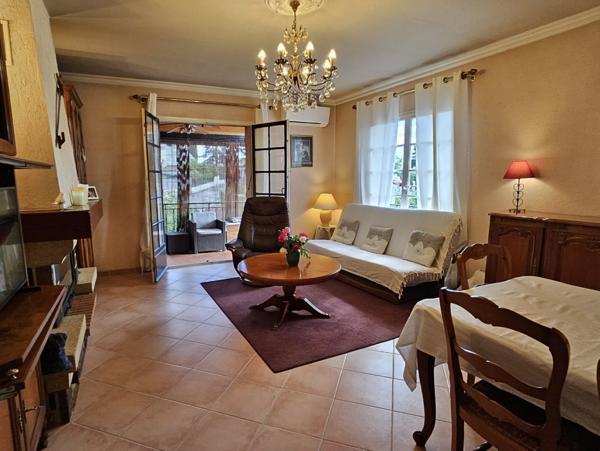 Vente maison Draguignan, 149m² 5 pièces 490 000€ avec piscine