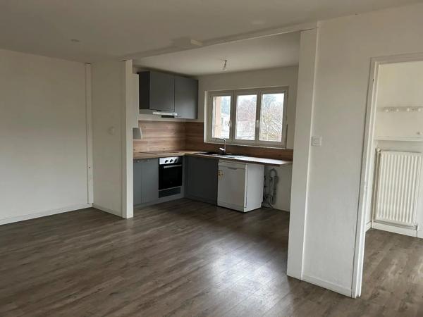 Appartement à louer 4 pièces 74.01m² Audincourt (25400)