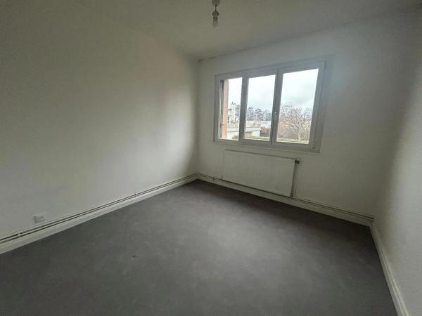 Appartement à louer 4 pièces 74.01m² Audincourt (25400)
