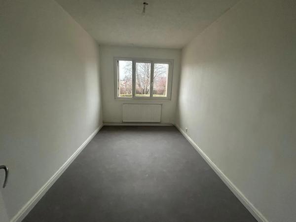 Appartement à louer 4 pièces 74.01m² Audincourt (25400)