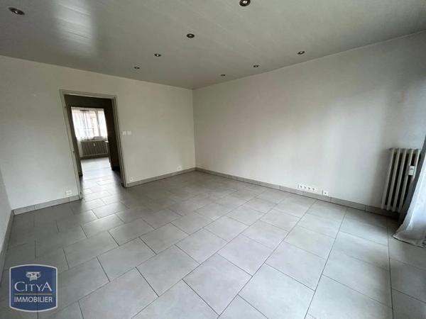 Appartement à louer 3 pièces 65.18m² Belfort (90000)