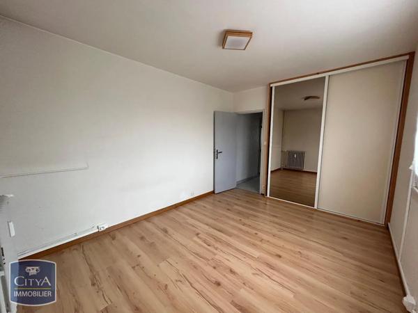 Appartement à louer 3 pièces 65.18m² Belfort (90000)