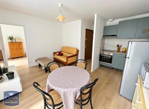 Appartement à louer 2 pièces 32.73m² Nantes (44200)
