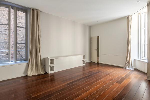 LYON 2 - AINAY- Appartement de 230,80 m² - 5 chambres - balcons - Garage