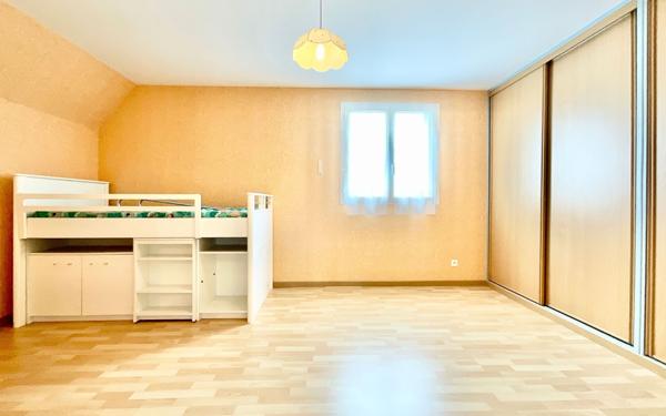 Maison à vendre    6 pièces •  Biéville-Beuville