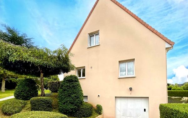 Maison à vendre    6 pièces •  Biéville-Beuville