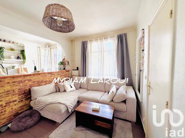 Studio 2 pièces de 45 m² à Les Lilas (93260)