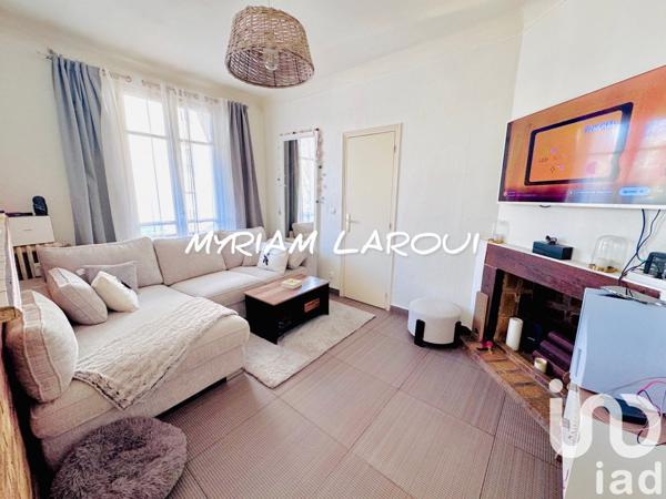 Studio 2 pièces de 45 m² à Les Lilas (93260)