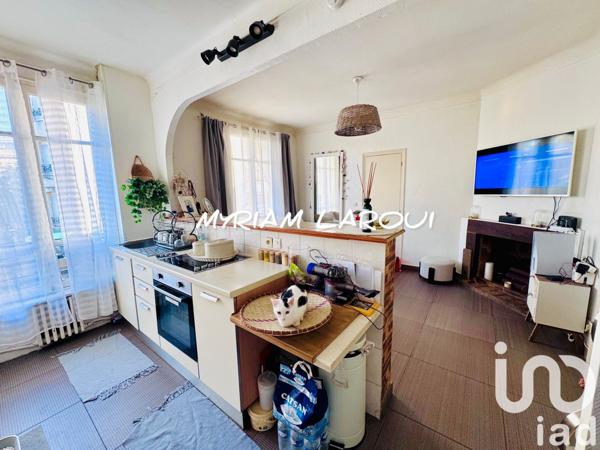 Studio 2 pièces de 45 m² à Les Lilas (93260)