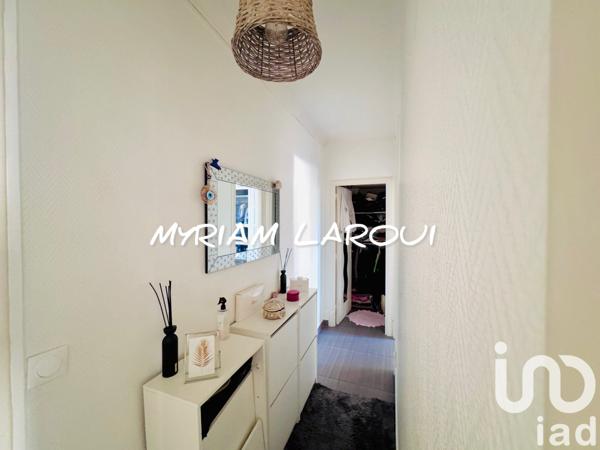 Studio 2 pièces de 45 m² à Les Lilas (93260)