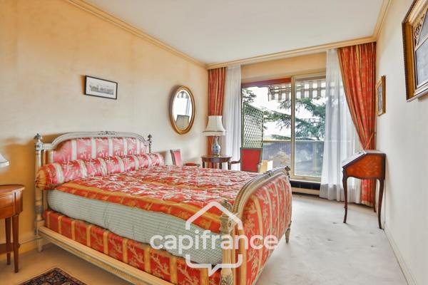 Appartement à vendre 5 pièces SAINT CLOUD (92)