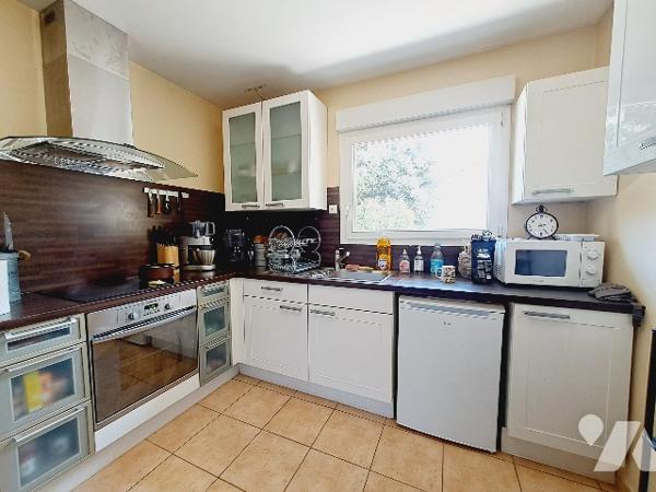 Montélimar, maison de plain pied de 75m² habitable avec garage et jardin.