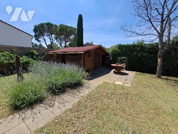 Montélimar, maison de plain pied de 75m² habitable avec garage et jardin.