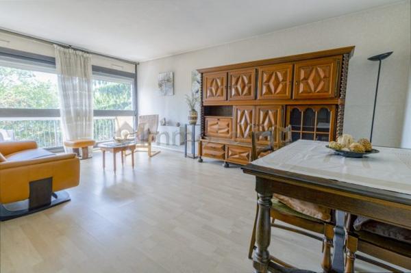 T4 Créteil 85.98 m²