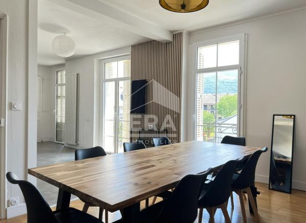 Duplex d'exception  4 chambres, 2 suites parentales, terrasse et vue panoramique sur les Pyrénées