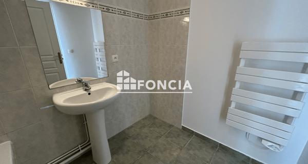 Location Appartement 2 pièces 47.04 m² - Coulommiers 77120