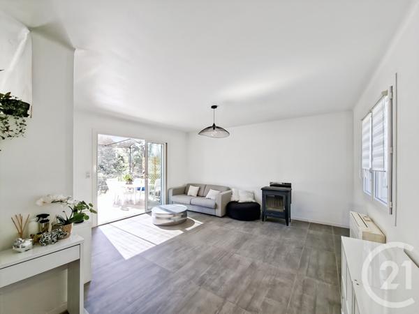 Maison à vendre  5 pièces - 123 m 2   MARSEILLE  - 13011
