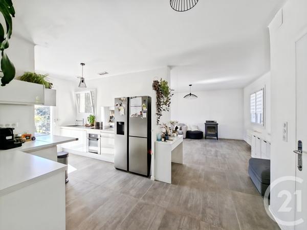 Maison à vendre  5 pièces - 123 m 2   MARSEILLE  - 13011
