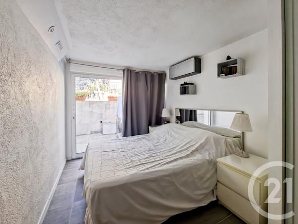 Maison à vendre  5 pièces - 123 m 2   MARSEILLE  - 13011