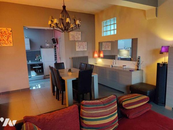 BELLE MAISON DE VILLE proche centre-ville.