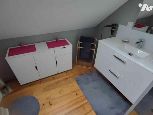 BELLE MAISON DE VILLE proche centre-ville.