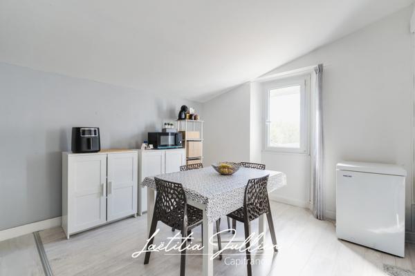 EXCLUSIVITÉ — LES CAMOINS — IMMEUBLE DE VILLAGE DE 93 M², POTENTIEL DE DIVISION