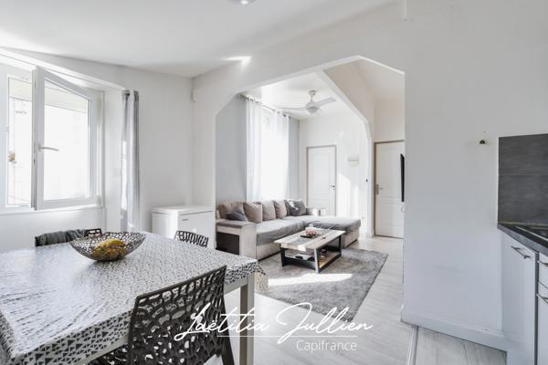 EXCLUSIVITÉ — LES CAMOINS — IMMEUBLE DE VILLAGE DE 93 M², POTENTIEL DE DIVISION