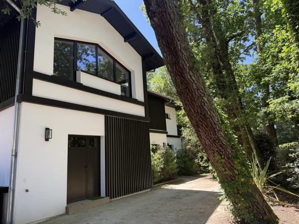 Maison 6 pièce(s) 4 chambre(s) 260 m²