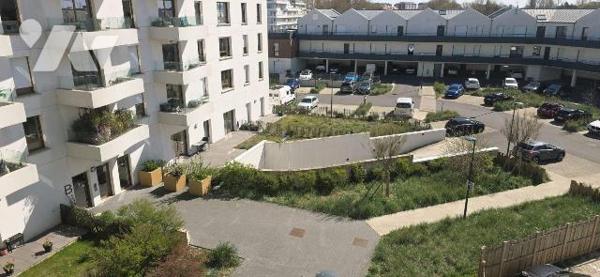 EN EXCLUSIVITE SUR MALO LES BAINS, A deux pas de la mer, superbe APT de 94 m² au 3ème Etage d'u...