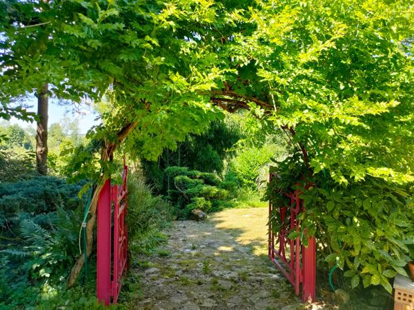 Besançon (25000) Maison d'architecte avec plage privée sur l'ognon
