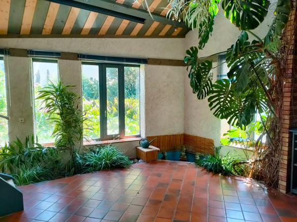 Besançon (25000) Maison d'architecte avec plage privée sur l'ognon