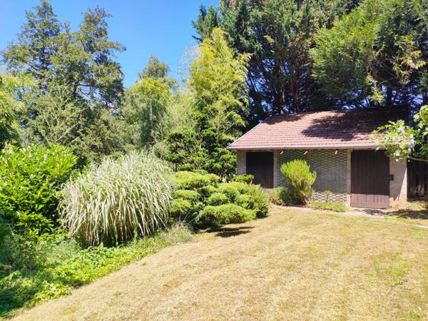 Besançon (25000) Maison d'architecte avec plage privée sur l'ognon