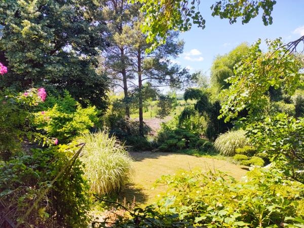Besançon (25000) Maison d'architecte avec plage privée sur l'ognon