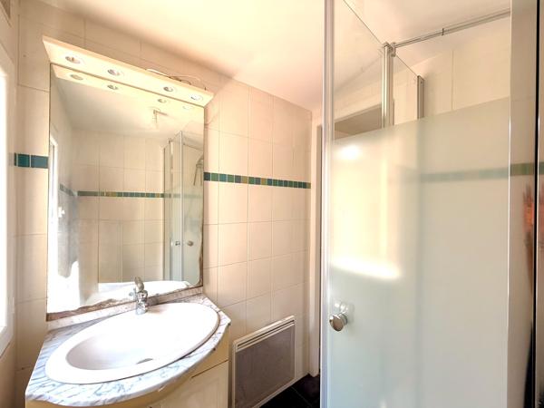 Appartement
         2 pièces
        - 36 m² Exclusivité 69 900 € *