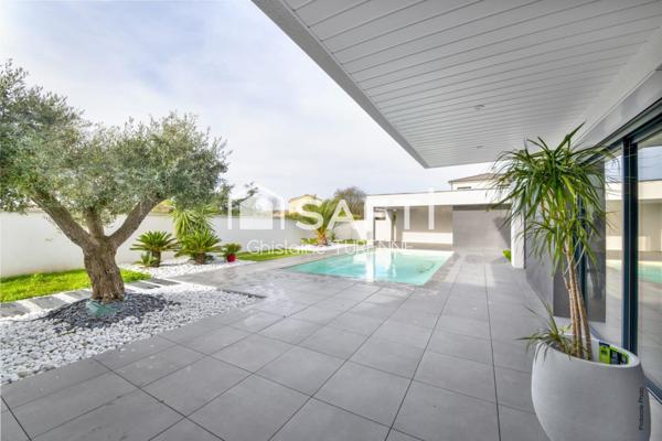 Superbe contenporaine de 220m2 avec piscine