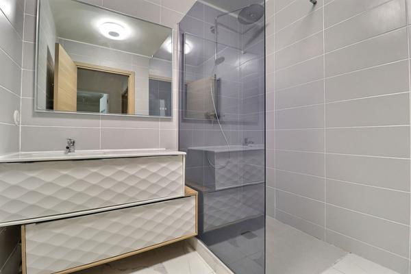 Appartement La Plaine Saint Denis 3 pièce(s) de 65m² en rez de jardin