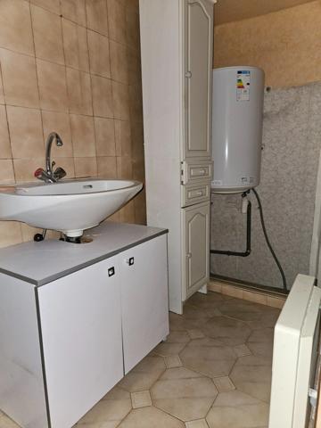 Appartement à vendre 3 pièces au KREMLIN