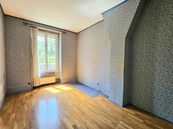 Appartement à vendre 3 pièces au KREMLIN