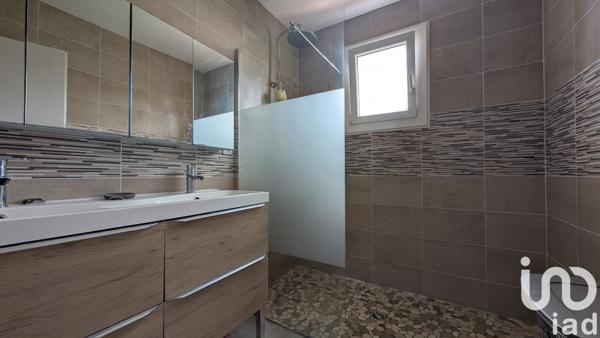 Maison à vendre 5 pièces 102 m² Saint-Savin