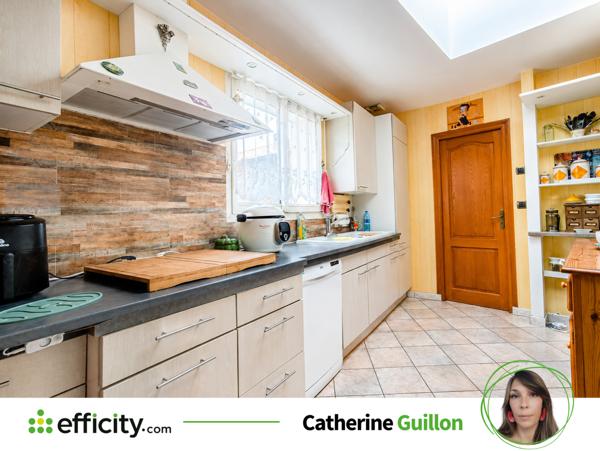 Maison
         5 pièces
        - 167 m²