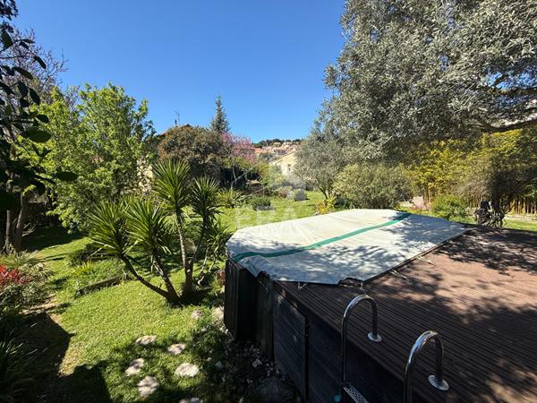 Les Pennes Mirabeau - Maison de 78 m2  + studio de 20m2sur 931m2