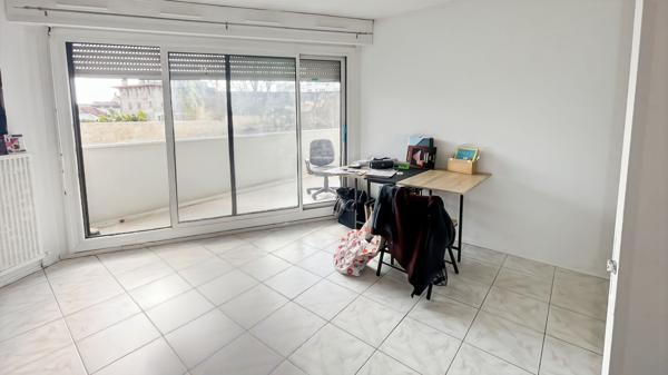 Appartement Bordeaux 1 pièce 26 m2 proche France 3